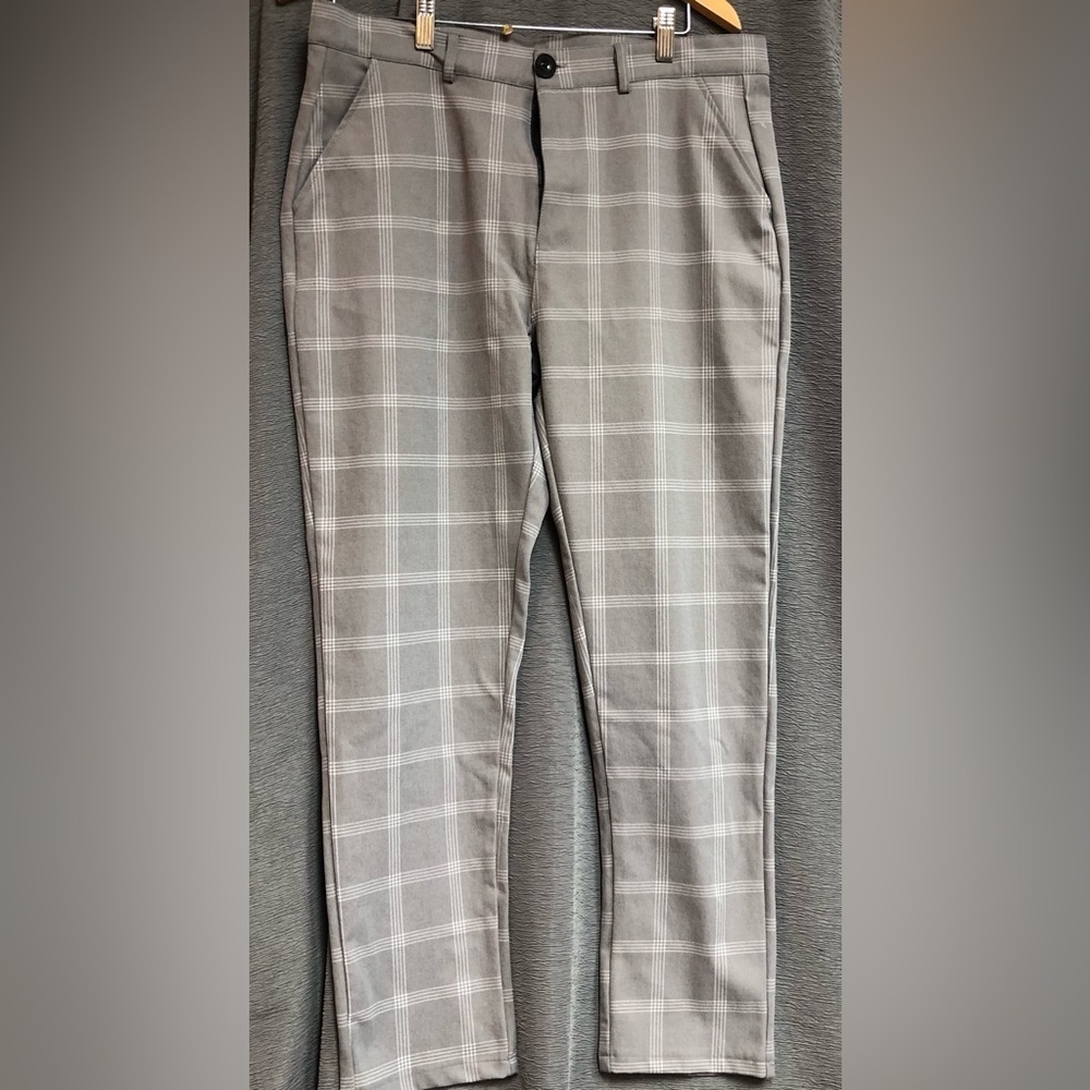 Lars Amadeus Men's 34 grey and white plaid stretch pants front pockets 1 back